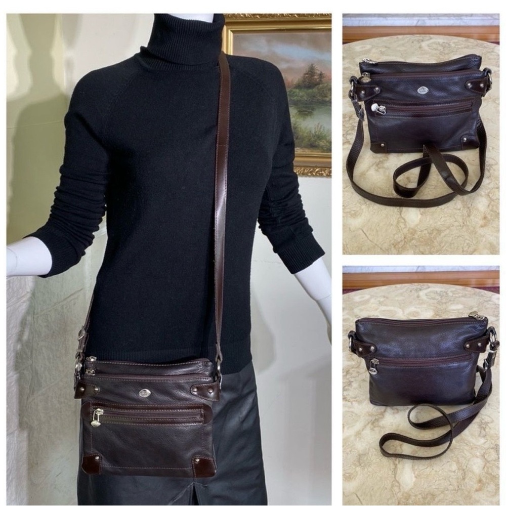 The Trend Italy Brown Leather Compact Cross Body Bag